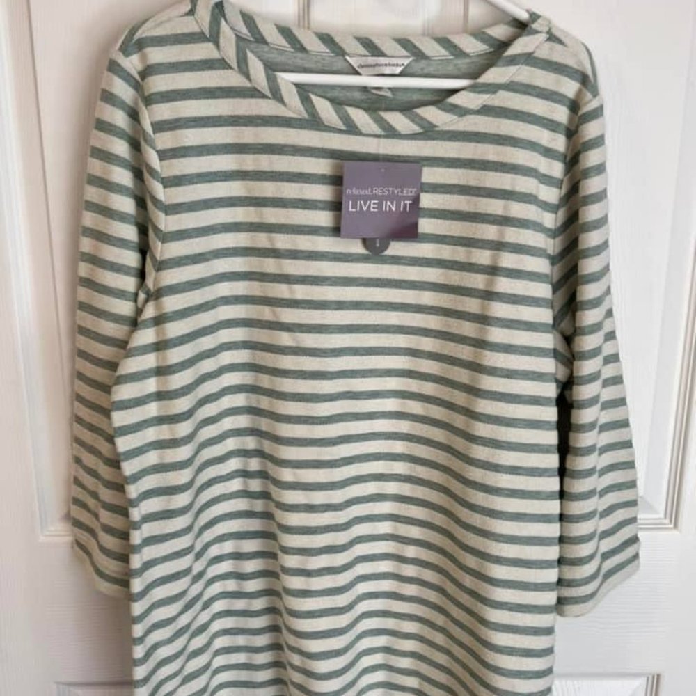 CHRISTOPHER & BANKS blue white cream SOFT SWEATER